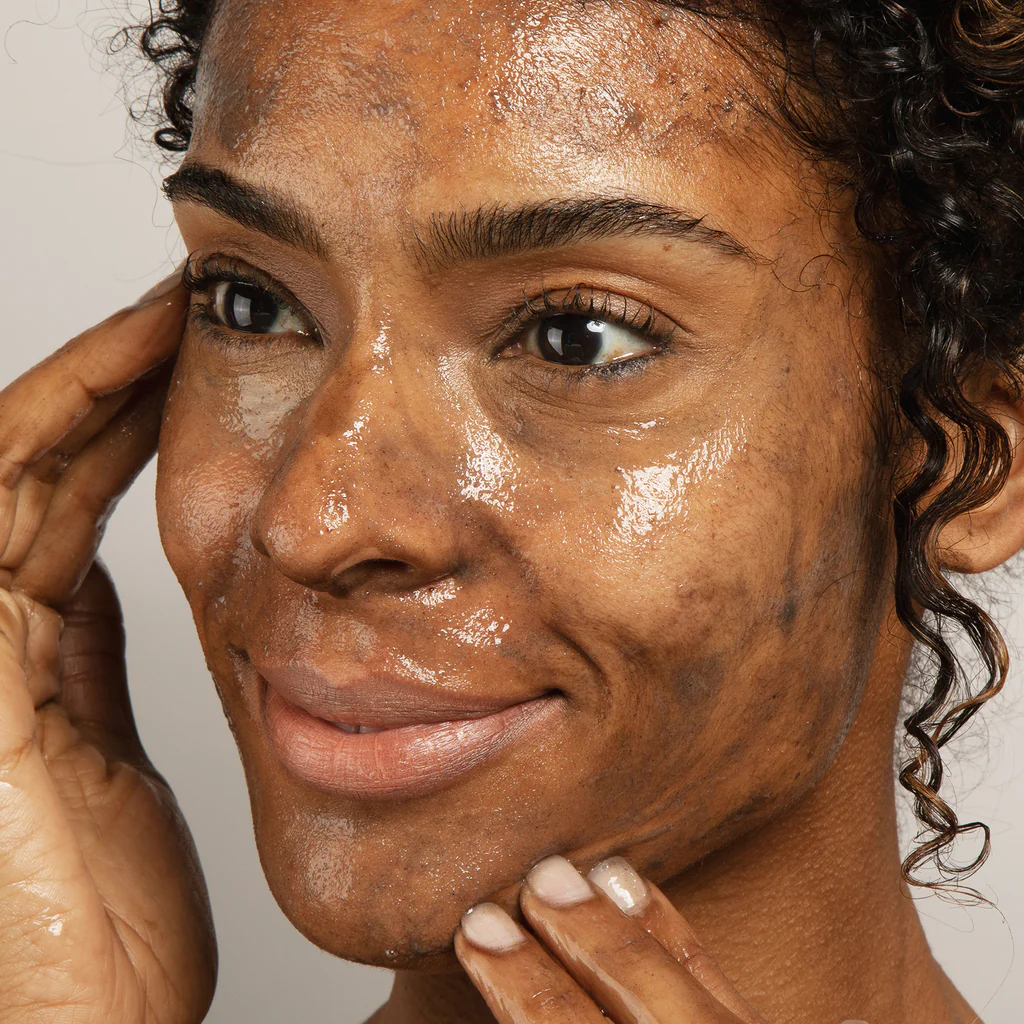Charcoal Clay Cleanser - Image 4